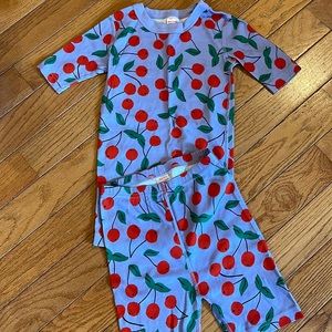 Hanna Andersson girls pajamas size 140 cm cherry print